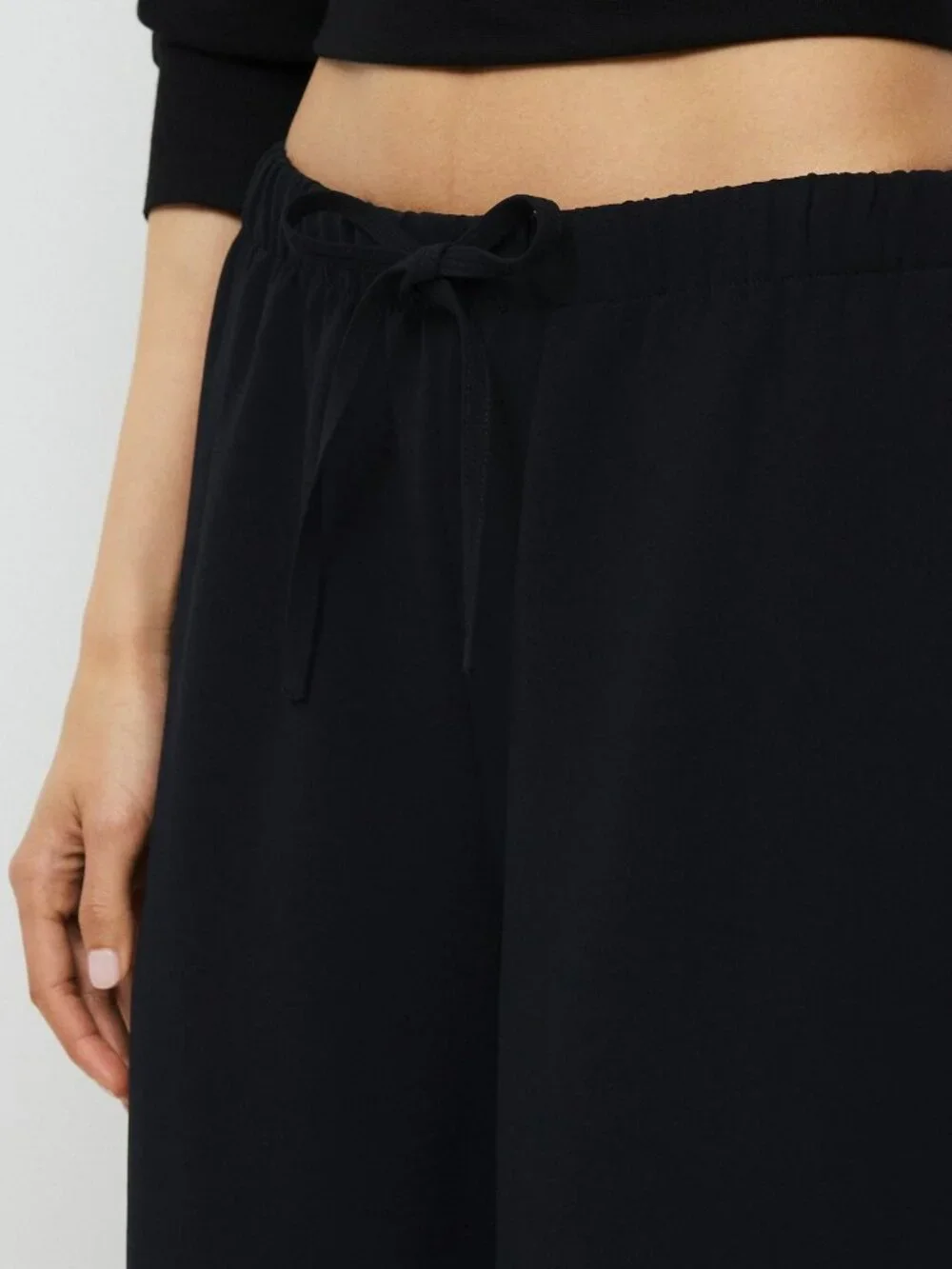NWT: Aritzia The Lodge Pant - Crepette